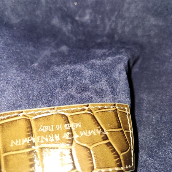 Handbag - Picture 11 of 11